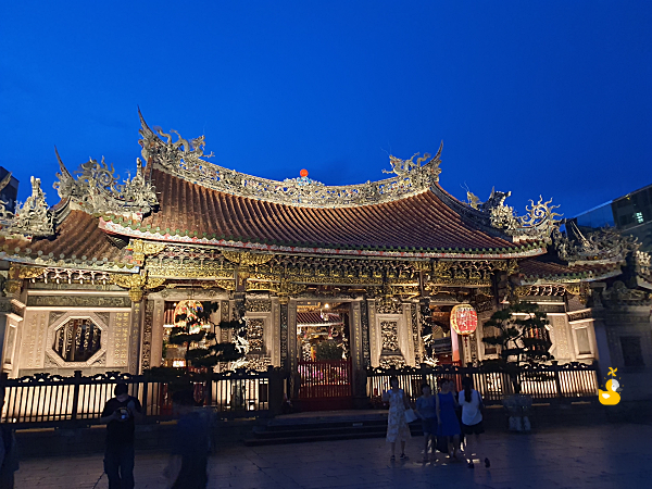 용산사 야경