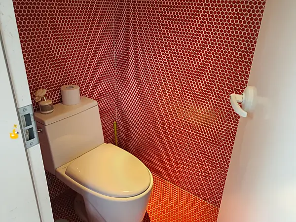 싱귤러커피 여자화장실 사진