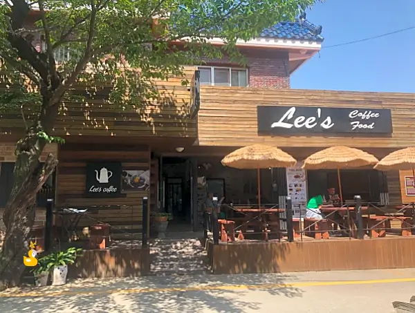 양산 법기수원지 식당가 중 리즈푸드 카페 외관