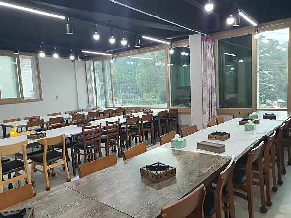 한성식당 2층 단체석