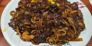 김천 공화춘 왕손짜장의 쟁반짜장