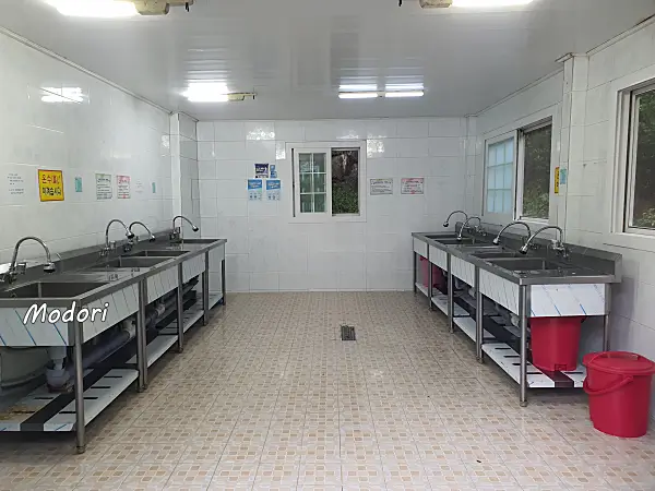 밀양표충오토캠핑장 관리동A 개수대