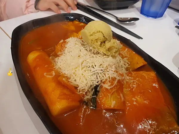 눈꽃치즈 가래떡 쌀떡볶이
