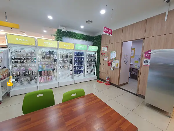 건천휴게소 부산방향 잡화 판매점 및 수유실