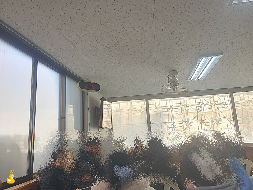 대전 오씨칼국수 도룡점 2층 대기실