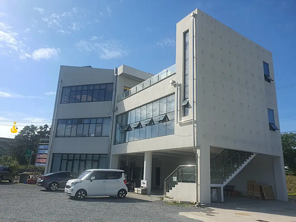 바이비 카페 건물 외관